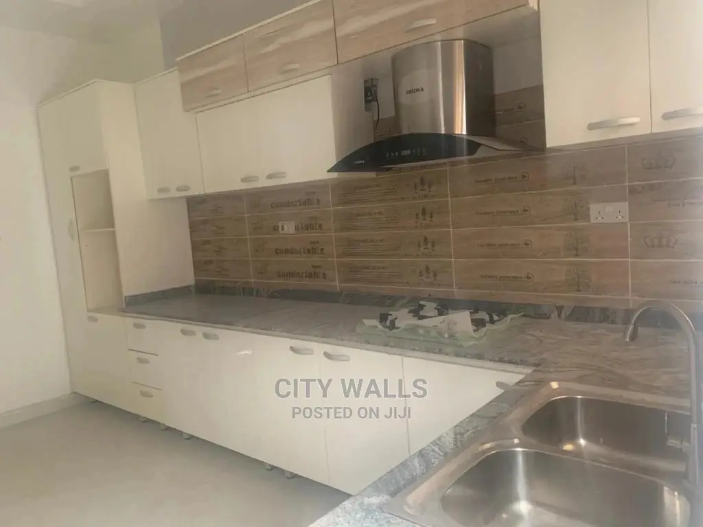 4bdrm Townhouse / Terrace in Victoria Crest, Chevron for rent in Chevron