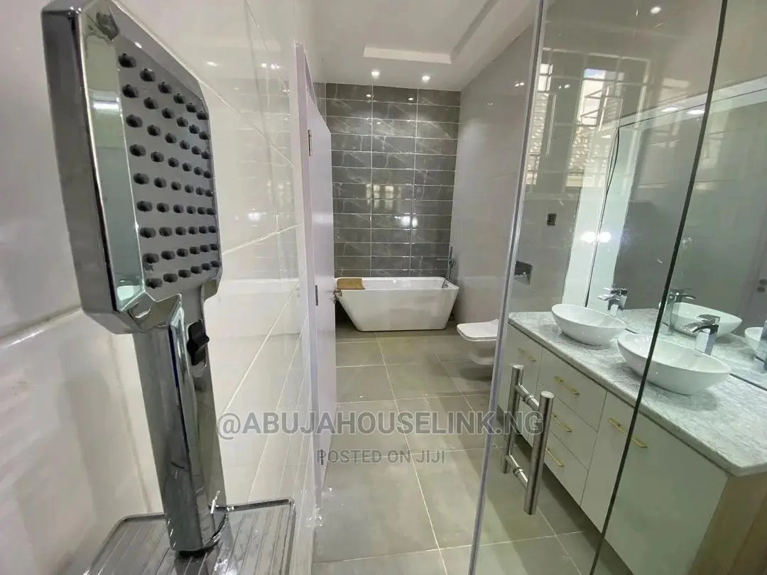 5bdrm Duplex in Efab Metropolis, Gwarinpa for sale in Gwarinpa