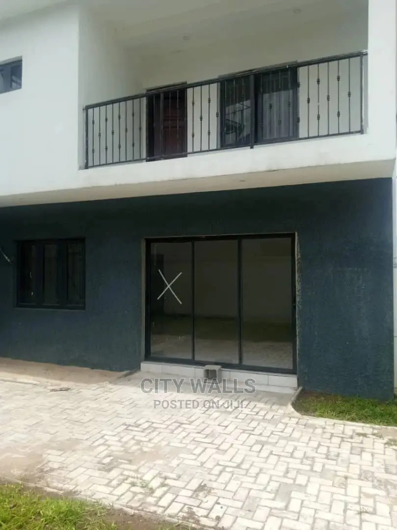 4bdrm Duplex in Ikate for Sale in Ikate