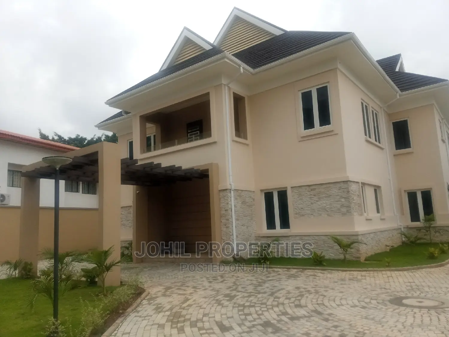 5bdrm Duplex in Maitama for sale in Maitama