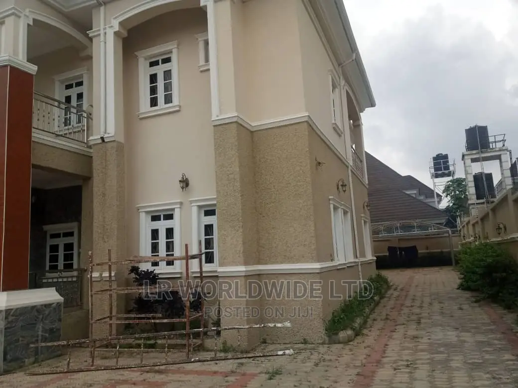5bdrm Duplex in Efab Metropolis, Gwarinpa for sale in Gwarinpa