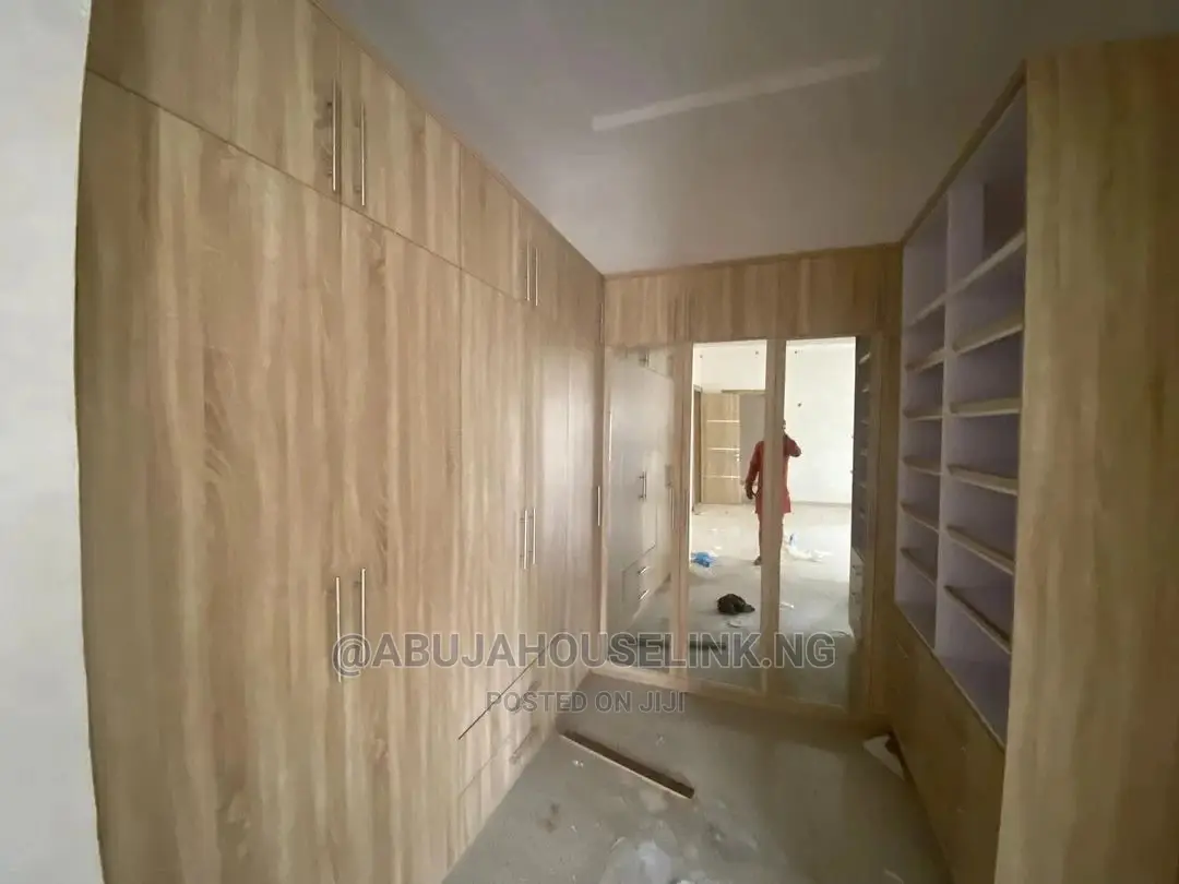 5bdrm Duplex in Efab Metropolis, Gwarinpa for sale in Gwarinpa