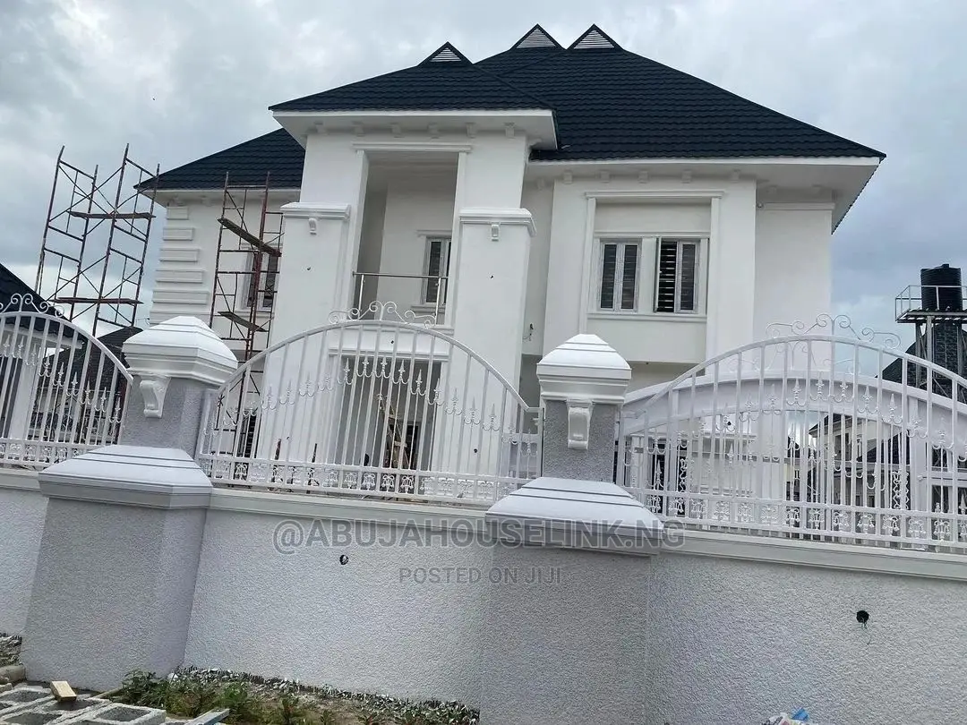 5bdrm Duplex in Efab Metropolis, Gwarinpa for sale in Gwarinpa