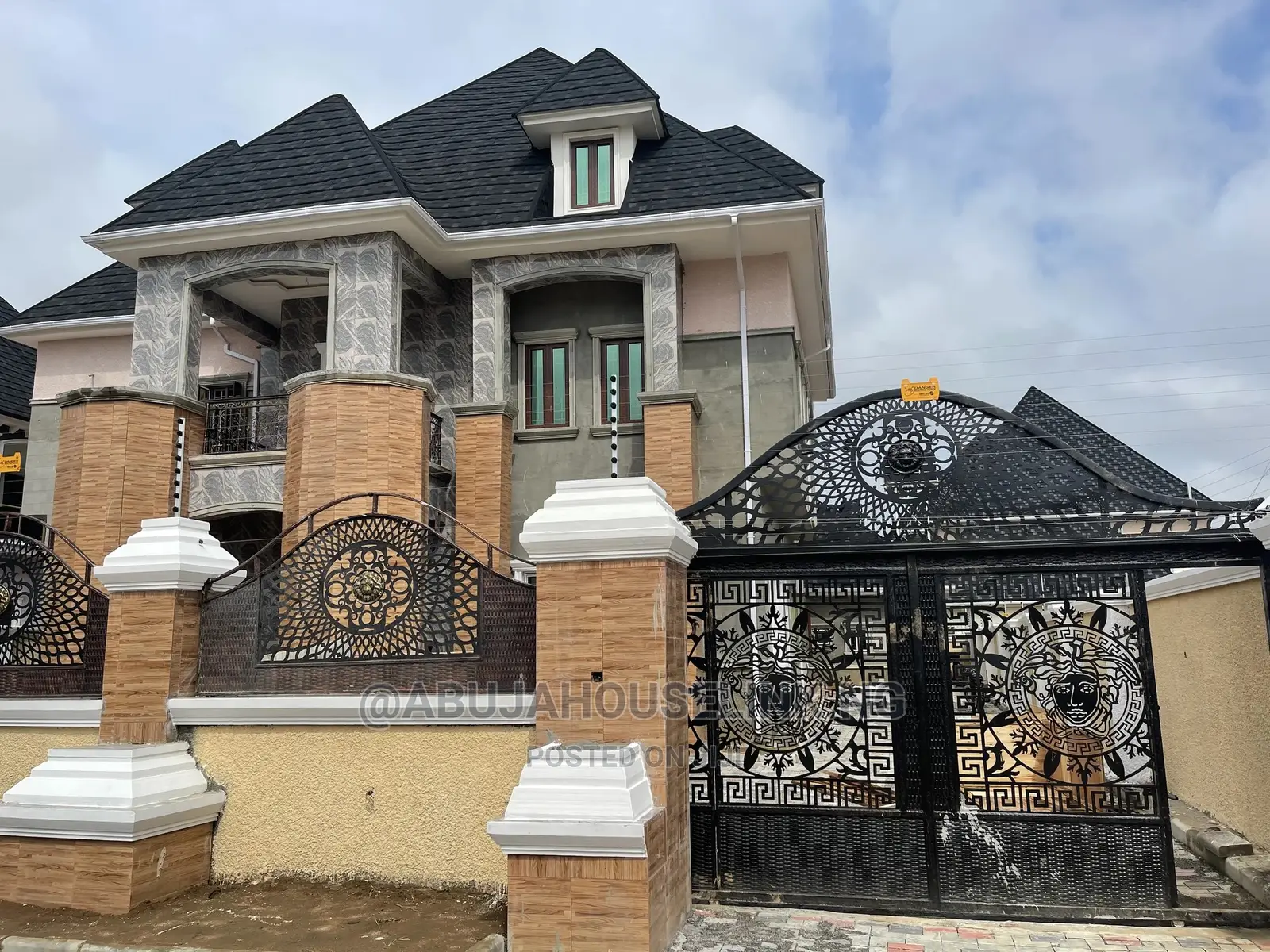 5bdrm Duplex in Efab Metropolis, Gwarinpa for sale in Gwarinpa