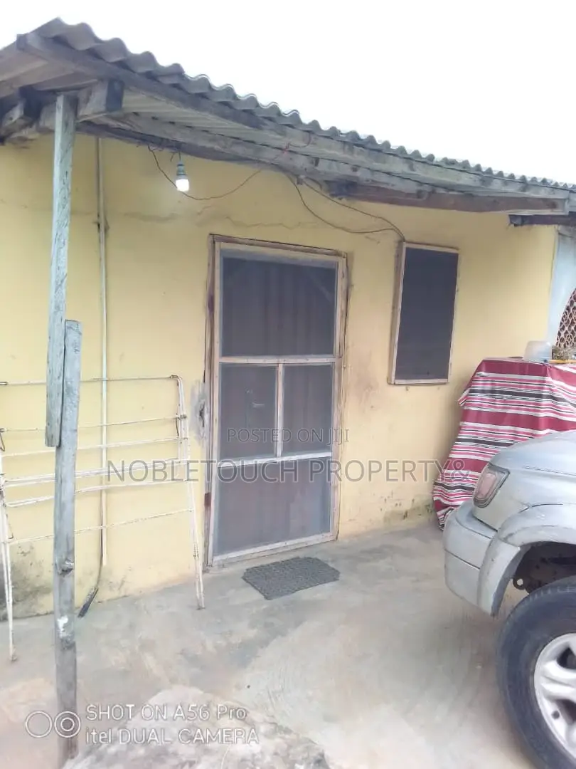 3bdrm Bungalow in Isheri Olofin Lagos for sale in Iseri Olofin
