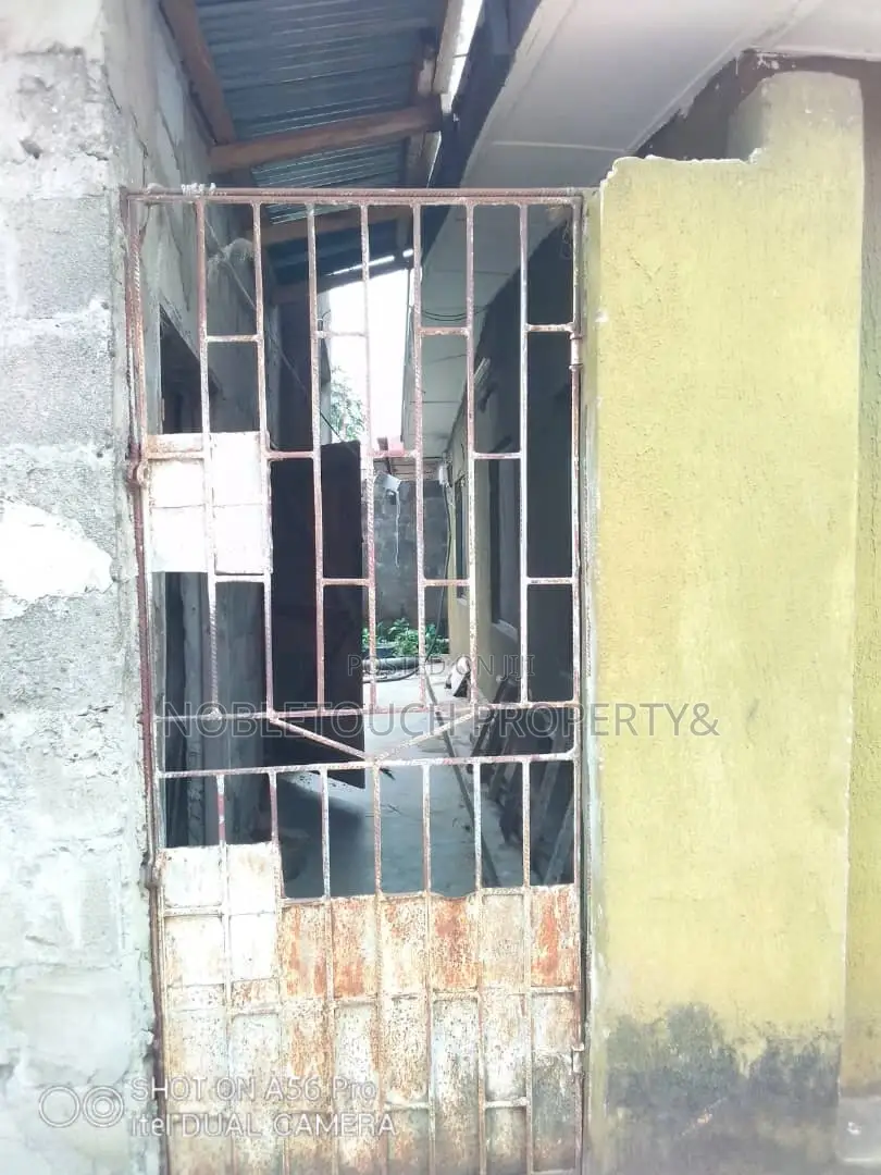 3bdrm Bungalow in Isheri Olofin Lagos for sale in Iseri Olofin