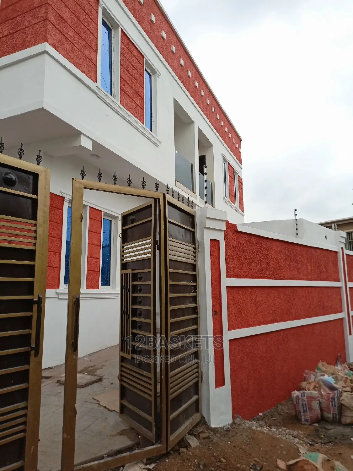 Furnished 4bdrm Duplex in Magodo Phase 1 for sale in GRA Phase 1
