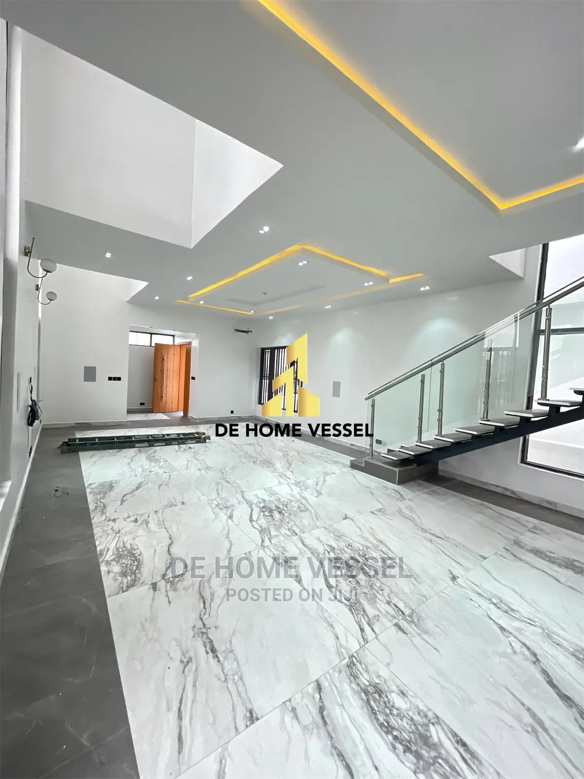 5bdrm Duplex in Lekki for Sale in Lekki