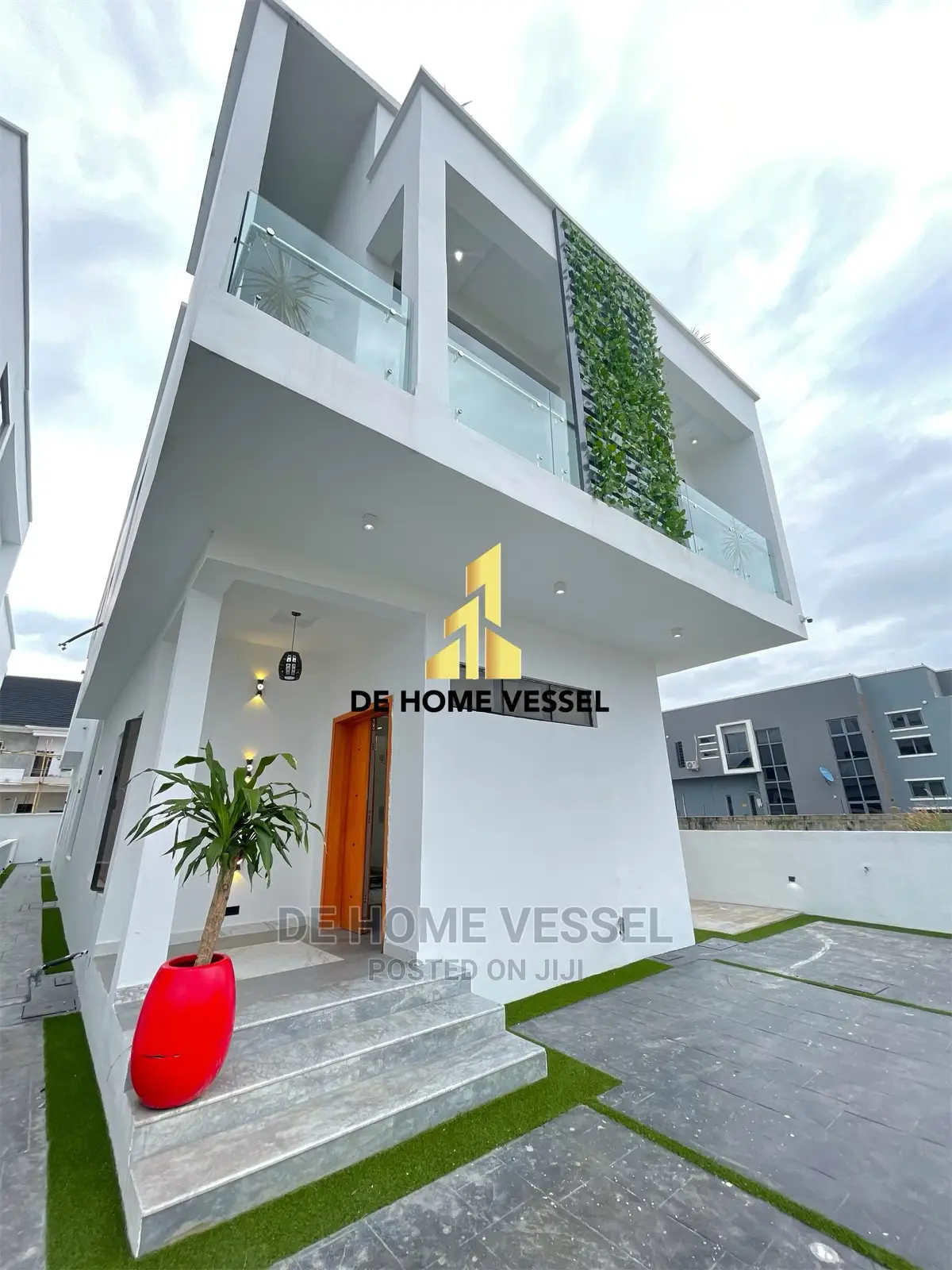 5bdrm Duplex in Lekki for Sale in Lekki