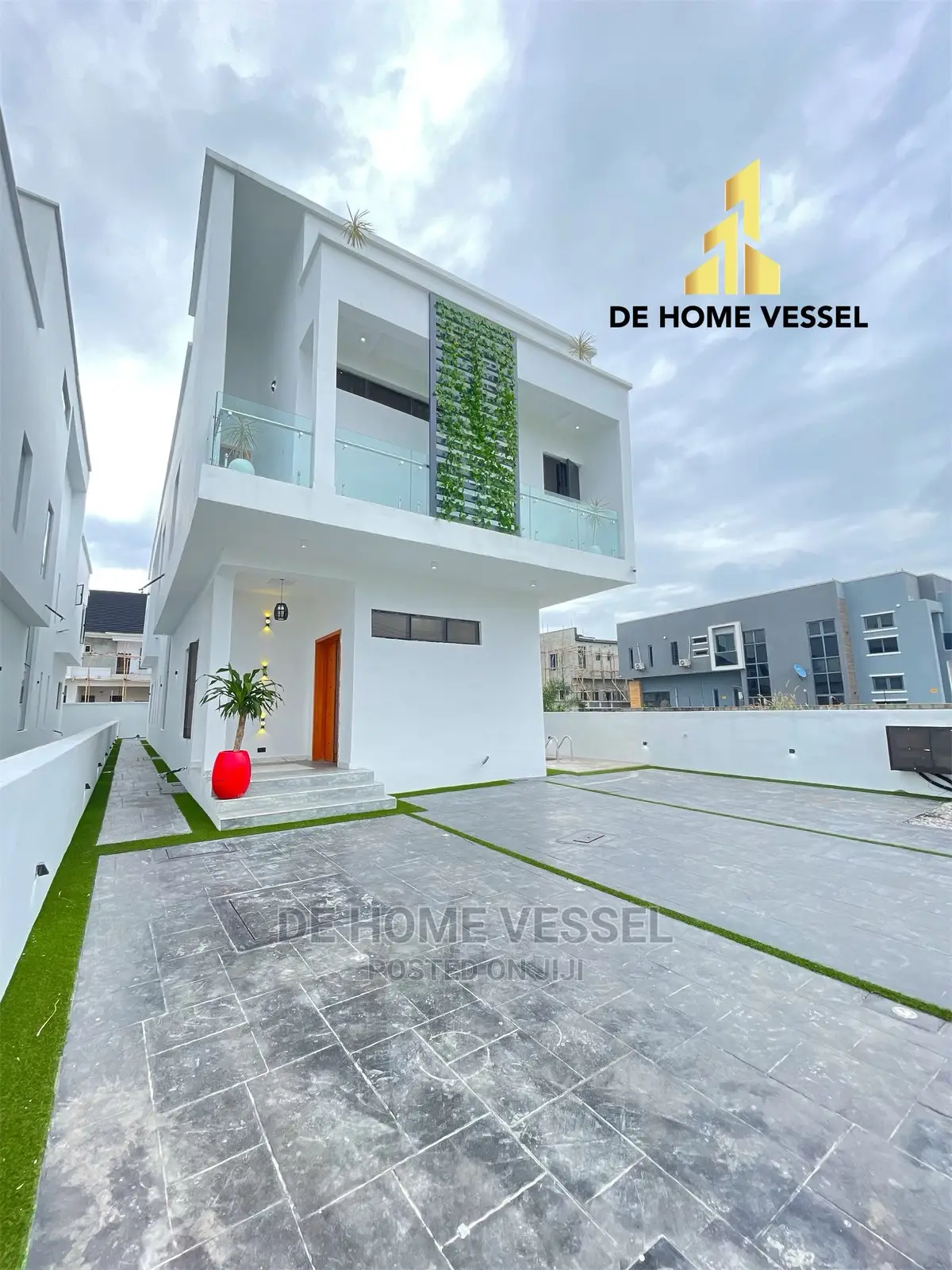 5bdrm Duplex in Lekki for Sale in Lekki