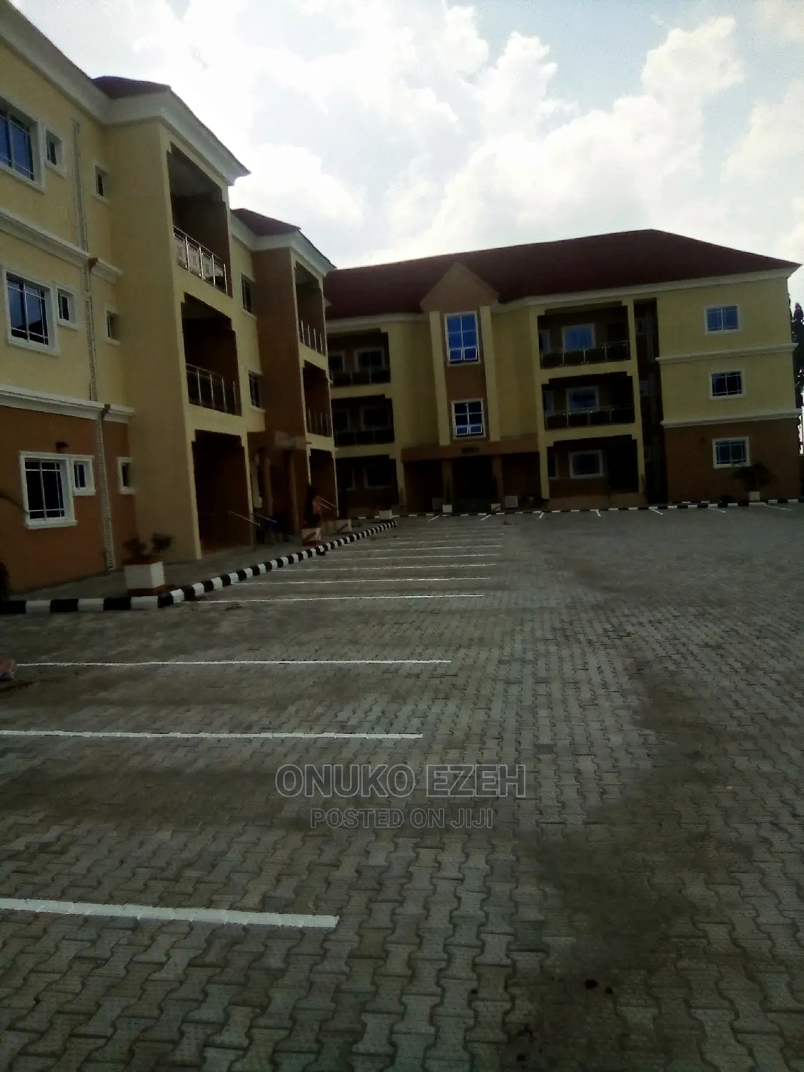 3bdrm Block of Flats in Favour Estate, Wuye for rent in Wuye