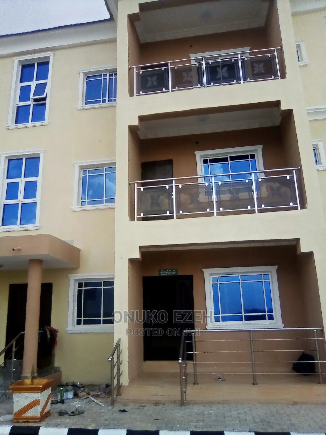 3bdrm Block of Flats in Favour Estate, Wuye for rent in Wuye