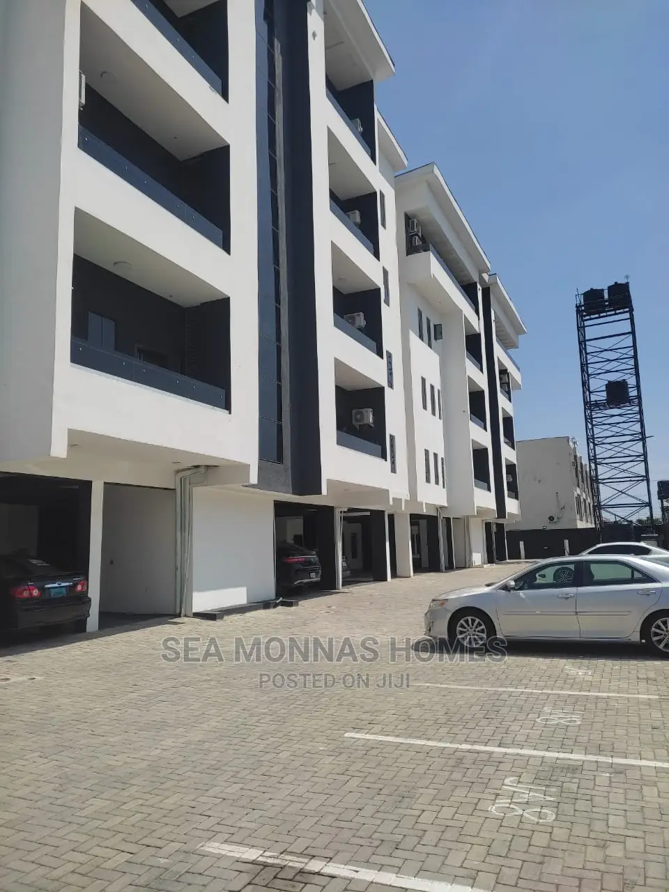 3bdrm Block of Flats in Ikate for sale in Ikate