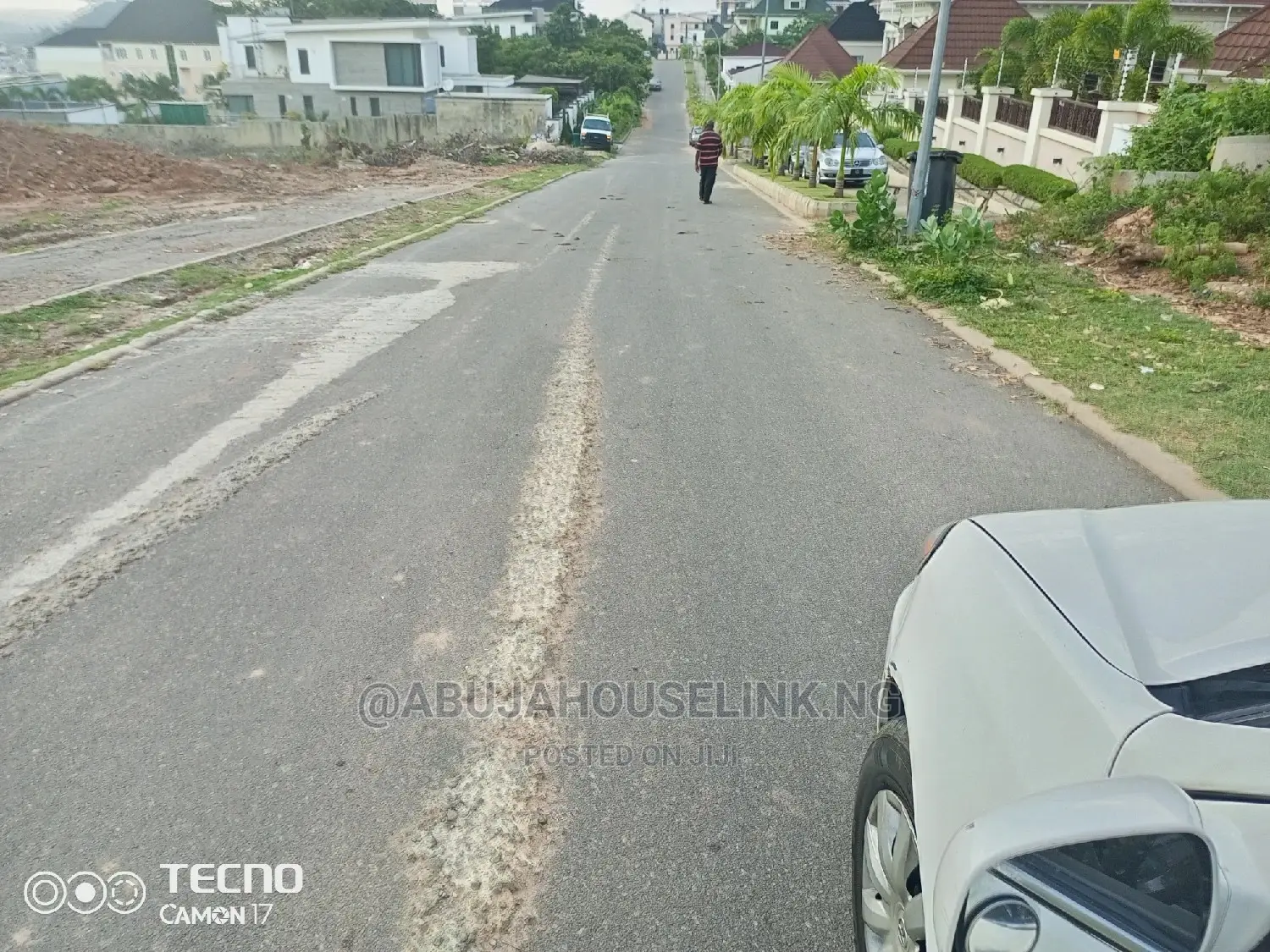 A Flat Plot Of Land For Sale At Guzape in Guzape District
