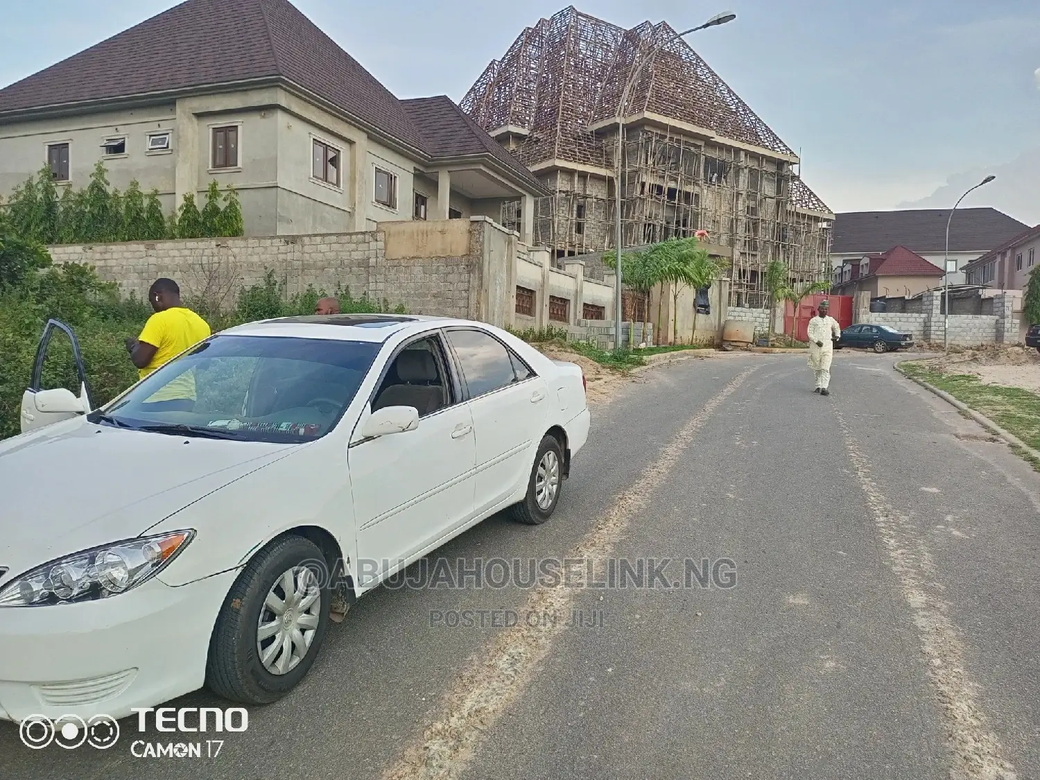 A Flat Plot Of Land For Sale At Guzape in Guzape District