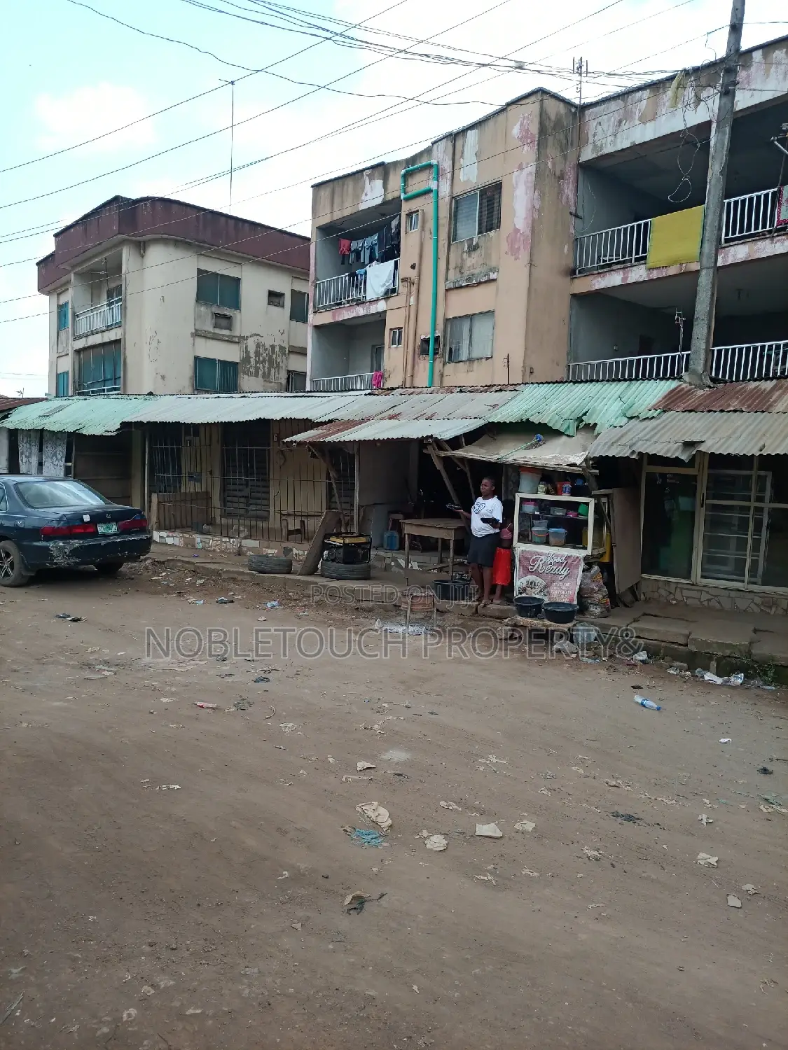 2bdrm Block of Flats in Custom Bus Stop for sale in Abaranje