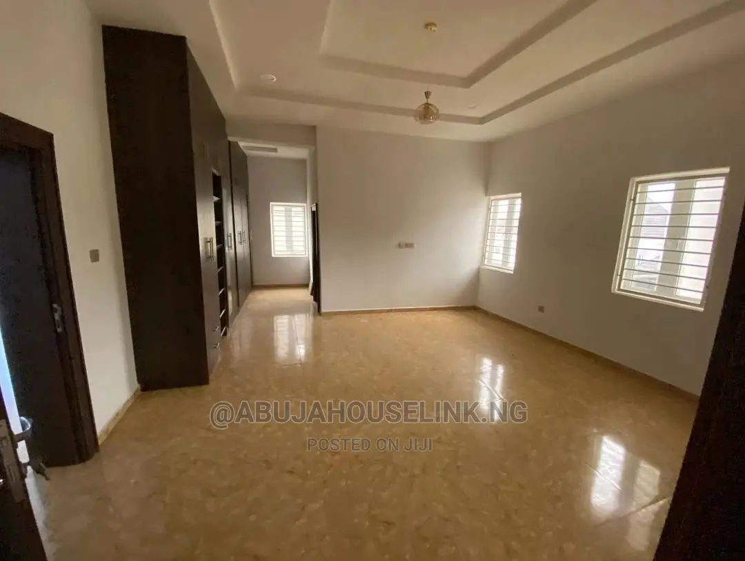 5bdrm Duplex in Efab Metropolis for sale in Gwarinpa