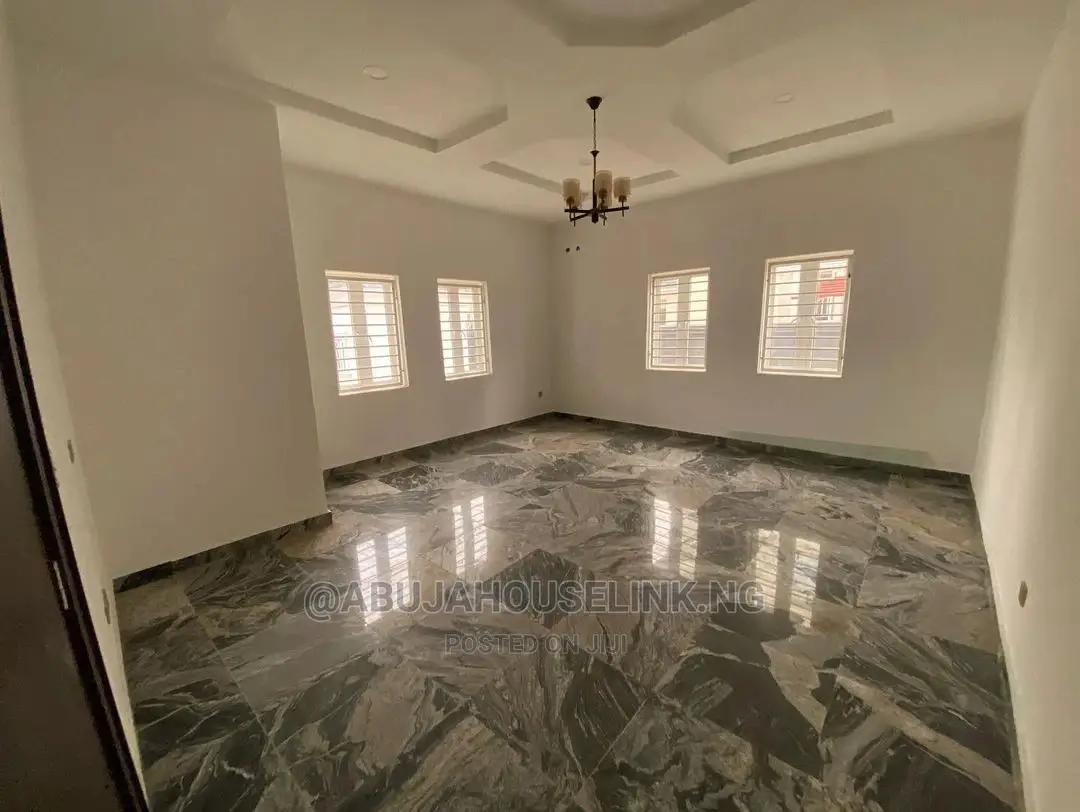 5bdrm Duplex in Efab Metropolis for sale in Gwarinpa