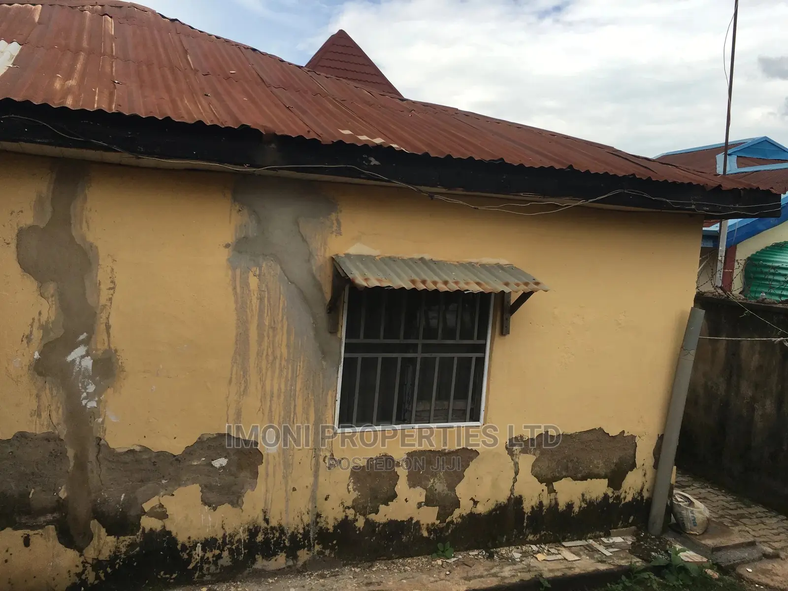 6bdrm House in Sokale, Dutse-Alhaji for sale in Dutse-Alhaji