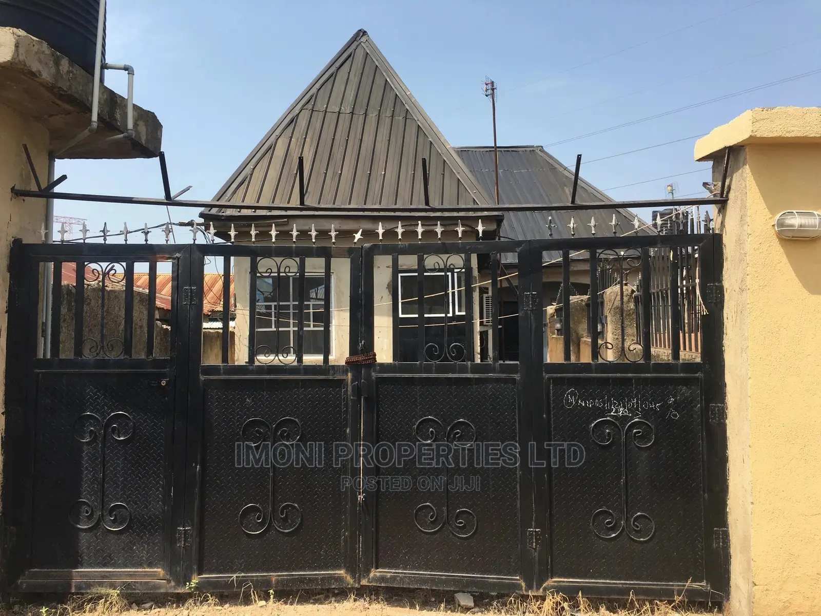 Furnished Studio Apartment in Sokale, Dutse-Alhaji for sale in Dutse-Alhaji