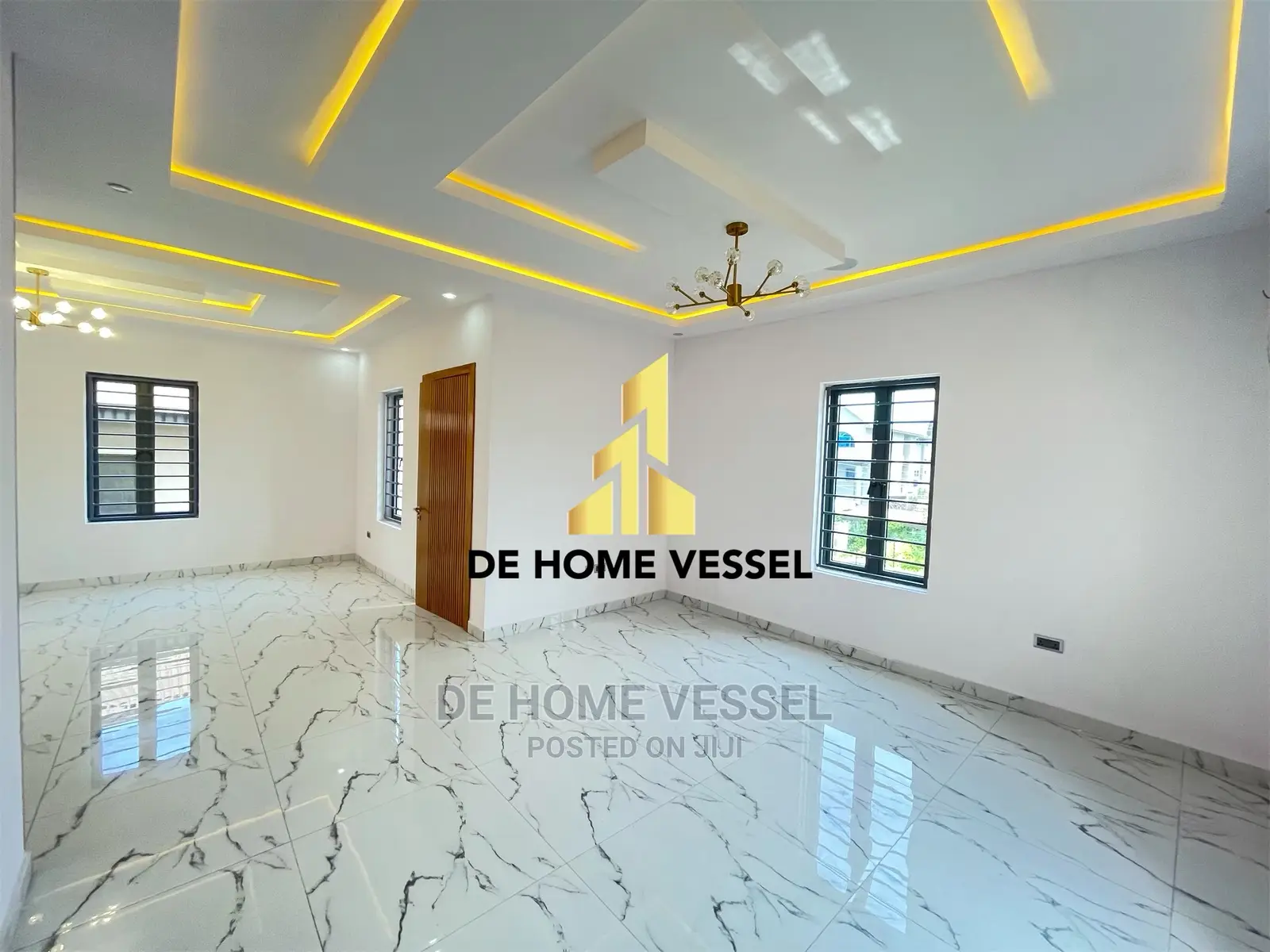 5bdrm Duplex in Lekki Phase 1 for Sale in Lekki Phase 1