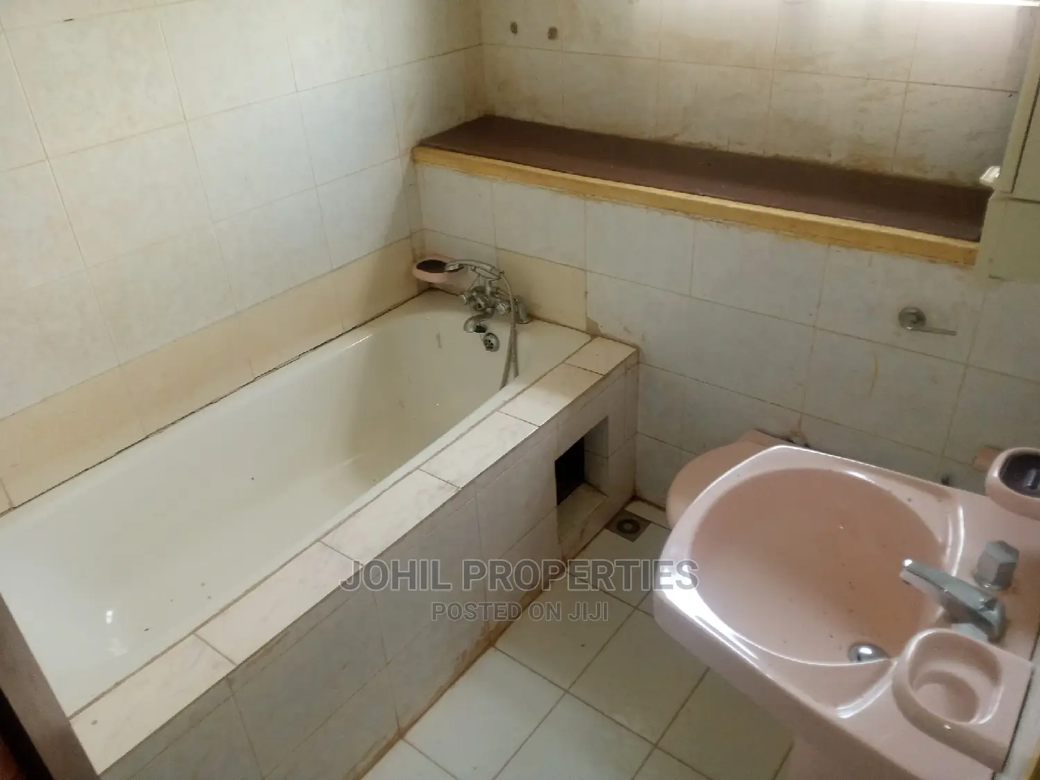 6bdrm Duplex in Asokoro for sale in Asokoro