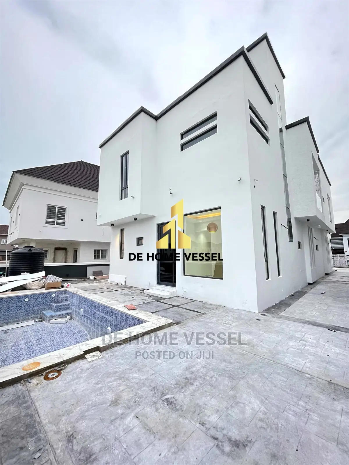 5bdrm Duplex in Osapa London for Sale in Osapa london