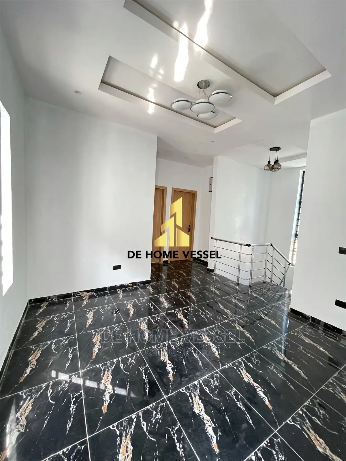 5bdrm Duplex in Ikota for Sale in Ikota