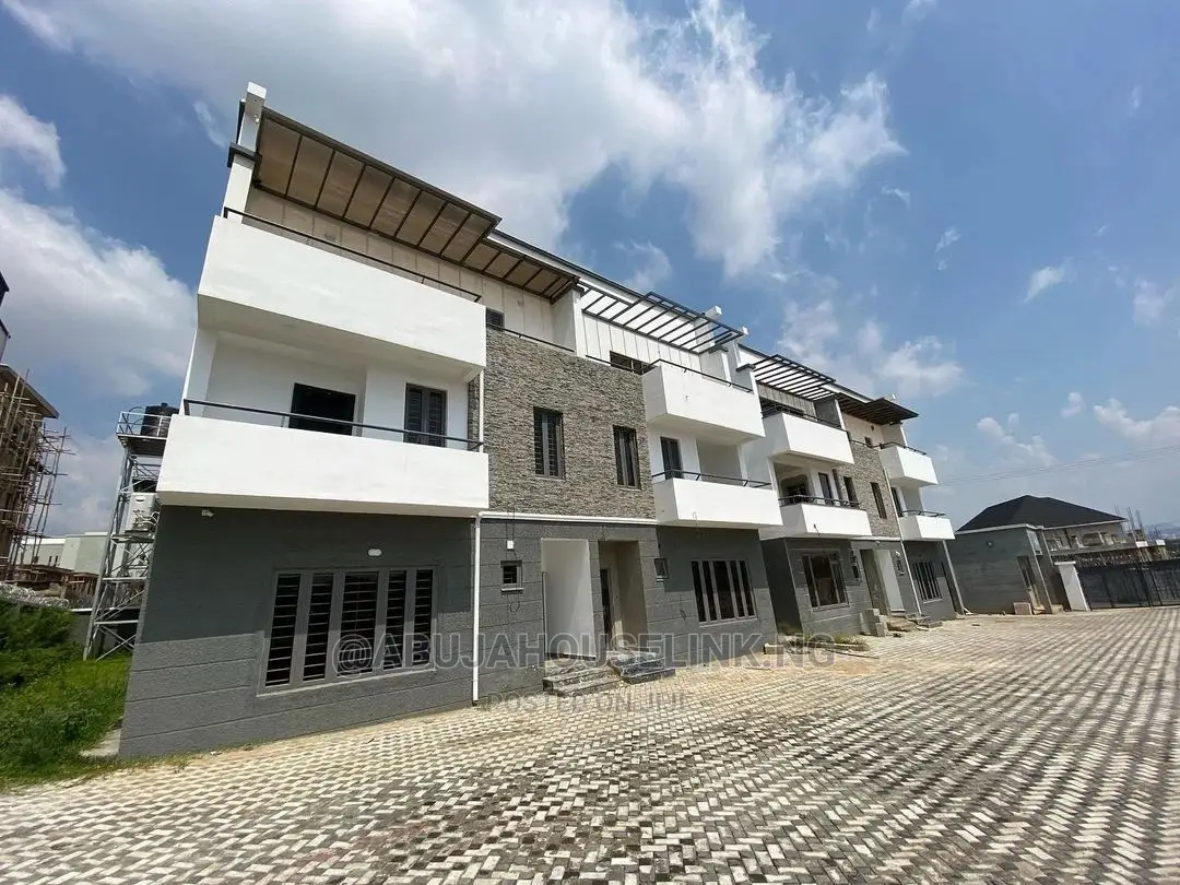 4bdrm Duplex in Jahi By Gilmore for sale in Jahi