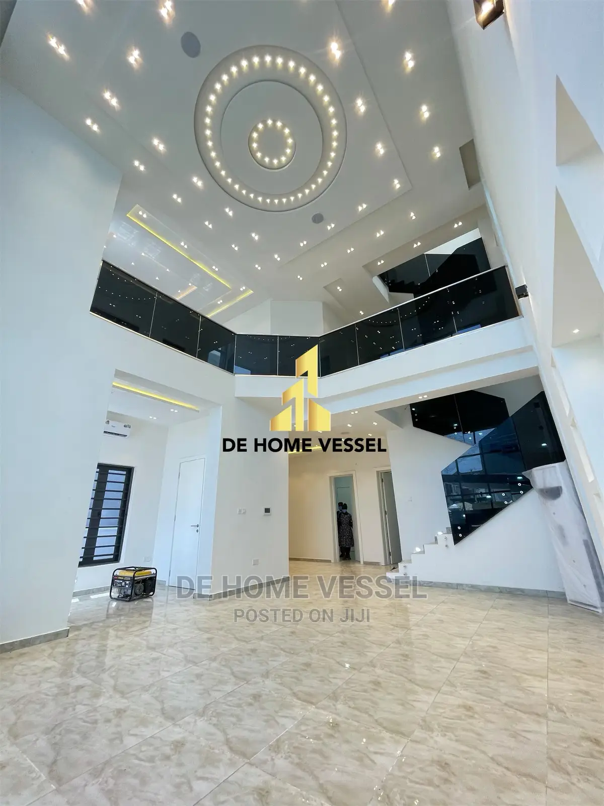 5bdrm Duplex in Ikota for Sale in Ikota
