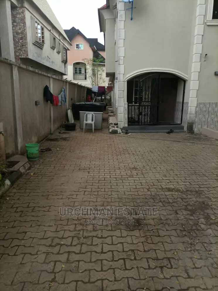 Furnished 6bdrm Duplex in Festac Town, Amuwo-Odofin for sale in Amuwo-Odofin