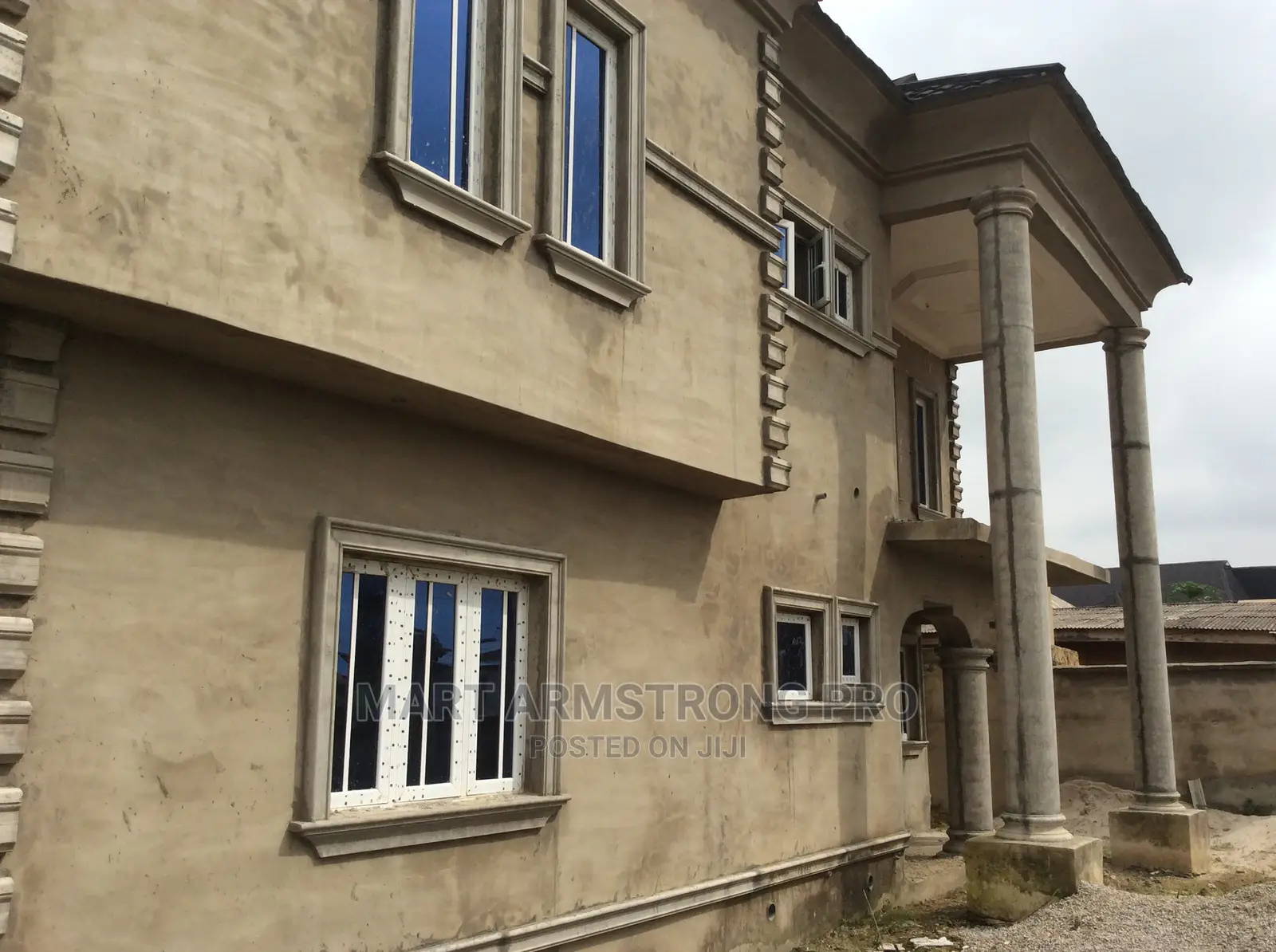 10bdrm Block of Flats in Ikorodu for sale in Ikorodu