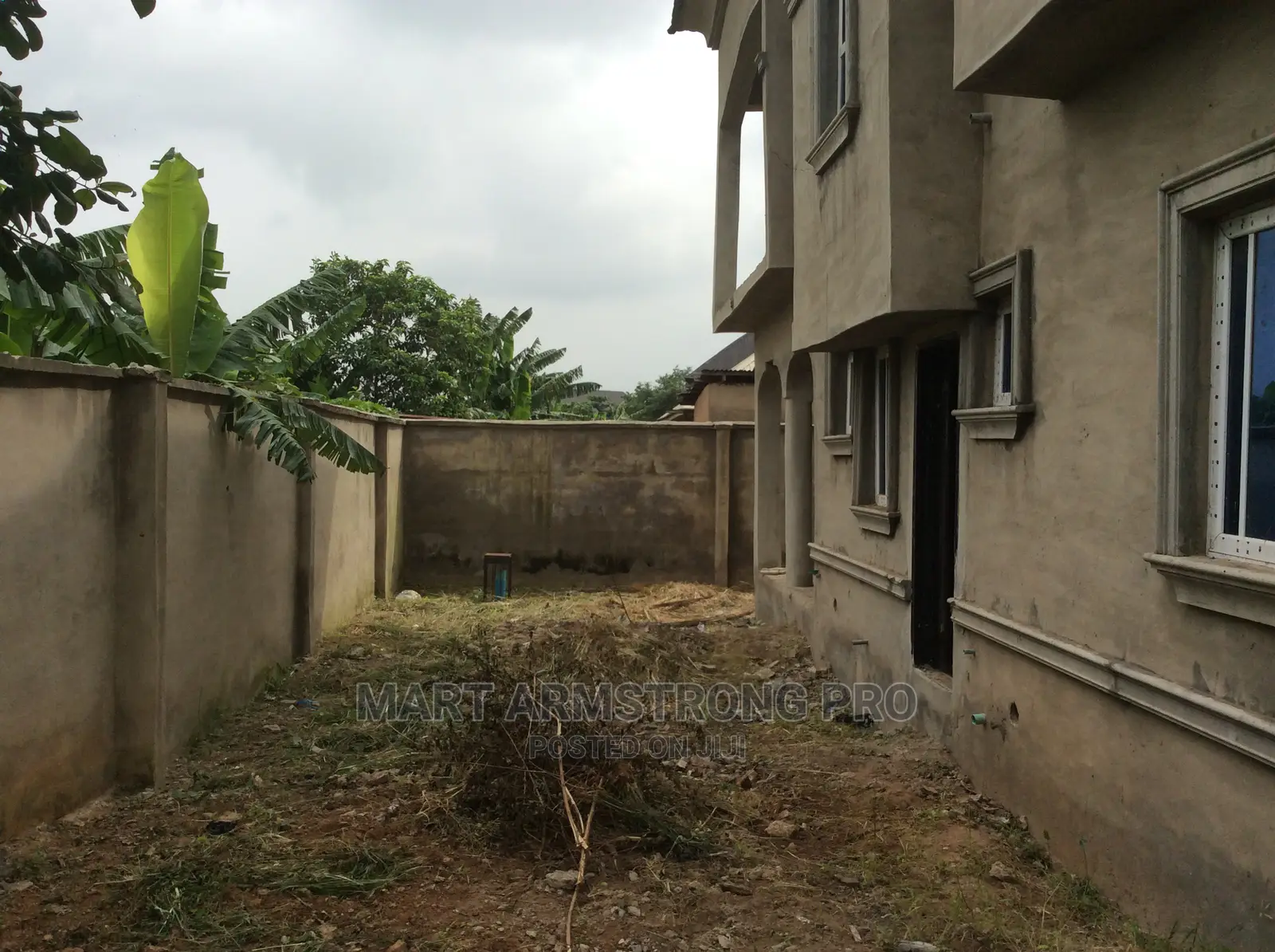 10bdrm Block of Flats in Ikorodu for sale in Ikorodu