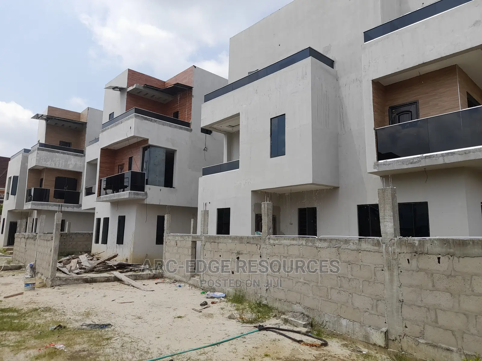 4bdrm Duplex in Apple Junction for sale in Apple Junction