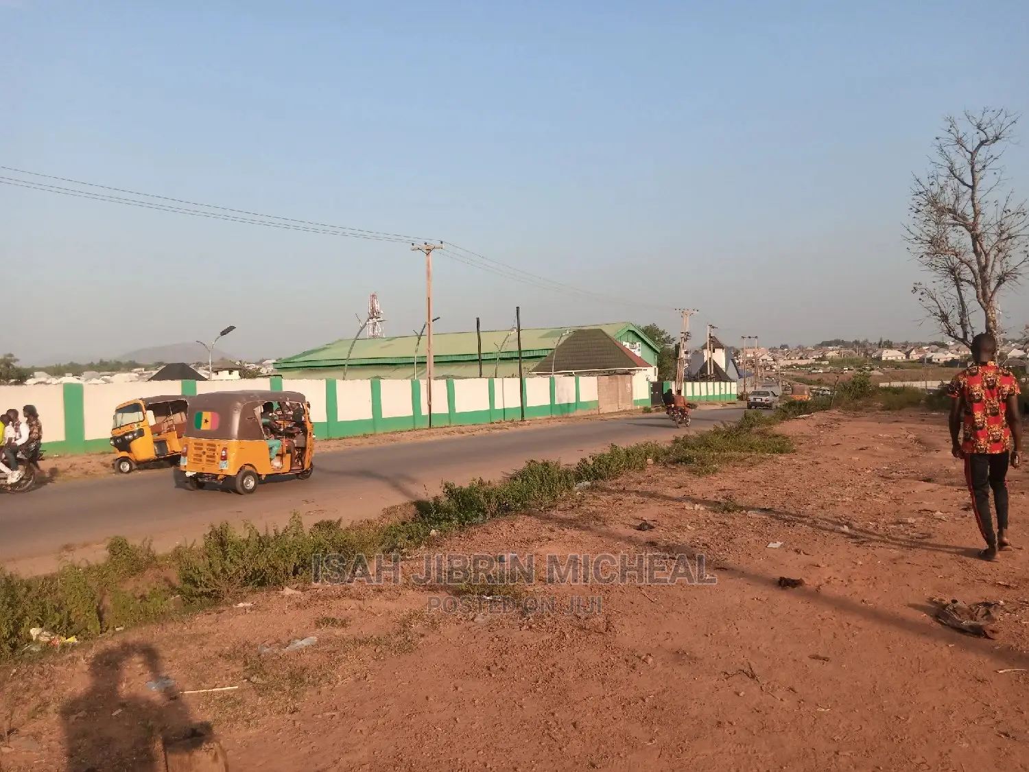 Spacious Warehouse for Rent Along Building Materials Market in Dei-Dei