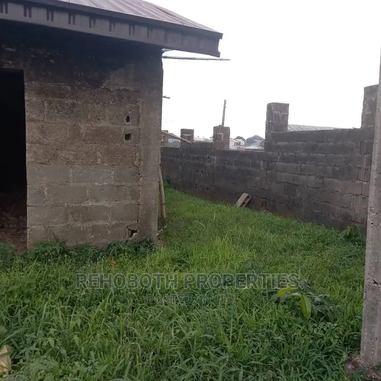 3 Plot at Akala Express in Akala Express