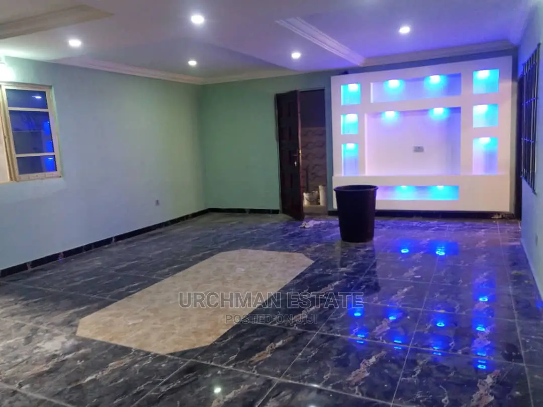 Furnished 3bdrm Apartment in Cbn Estate 2, Alakija for rent in Alakija