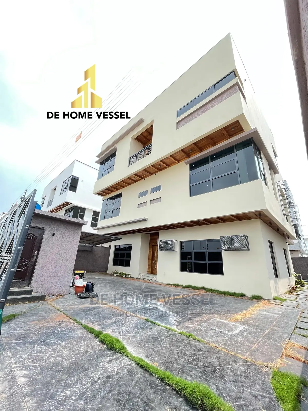 5bdrm Duplex in Ikoyi for Sale in Ikoyi