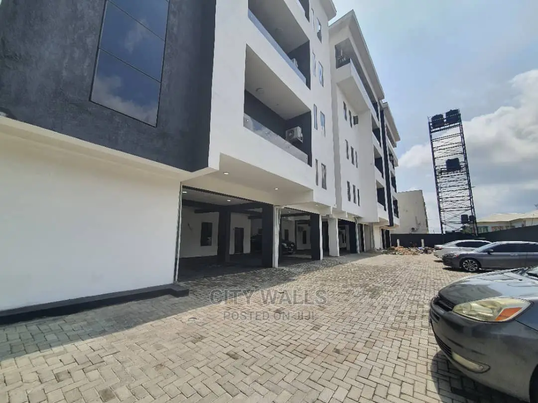 2bdrm Penthouse in Ikate for Rent in Ikate