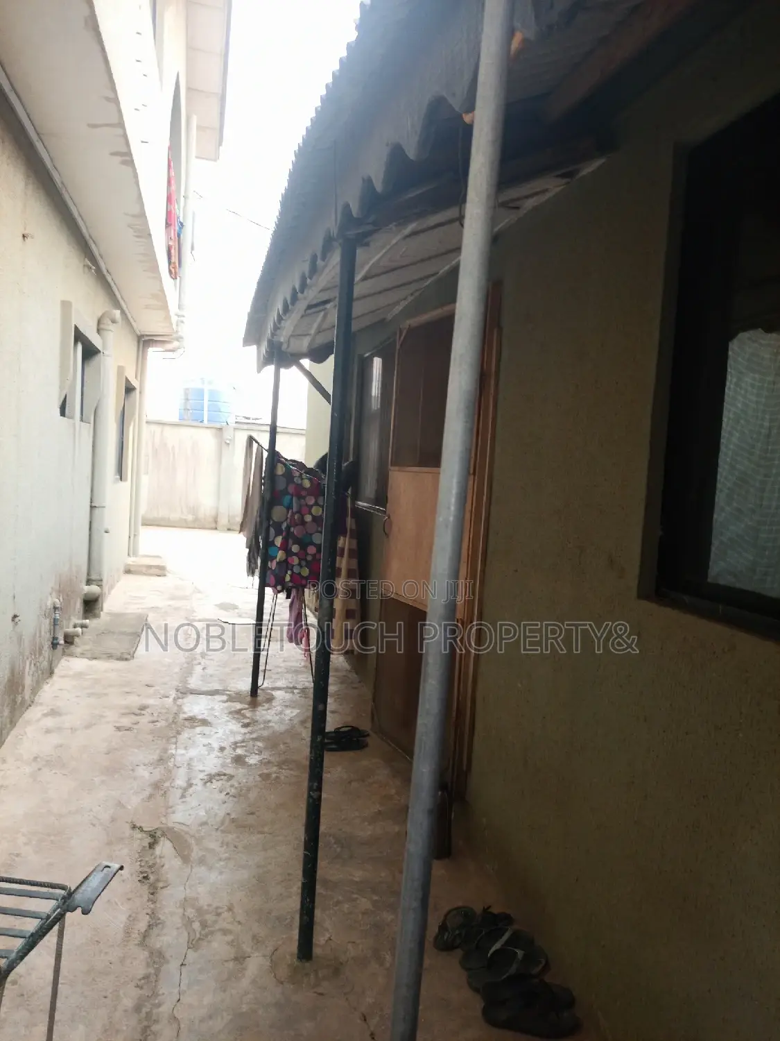 3bdrm Block of Flats in Alagbada Bus Stop for sale in Ijegun