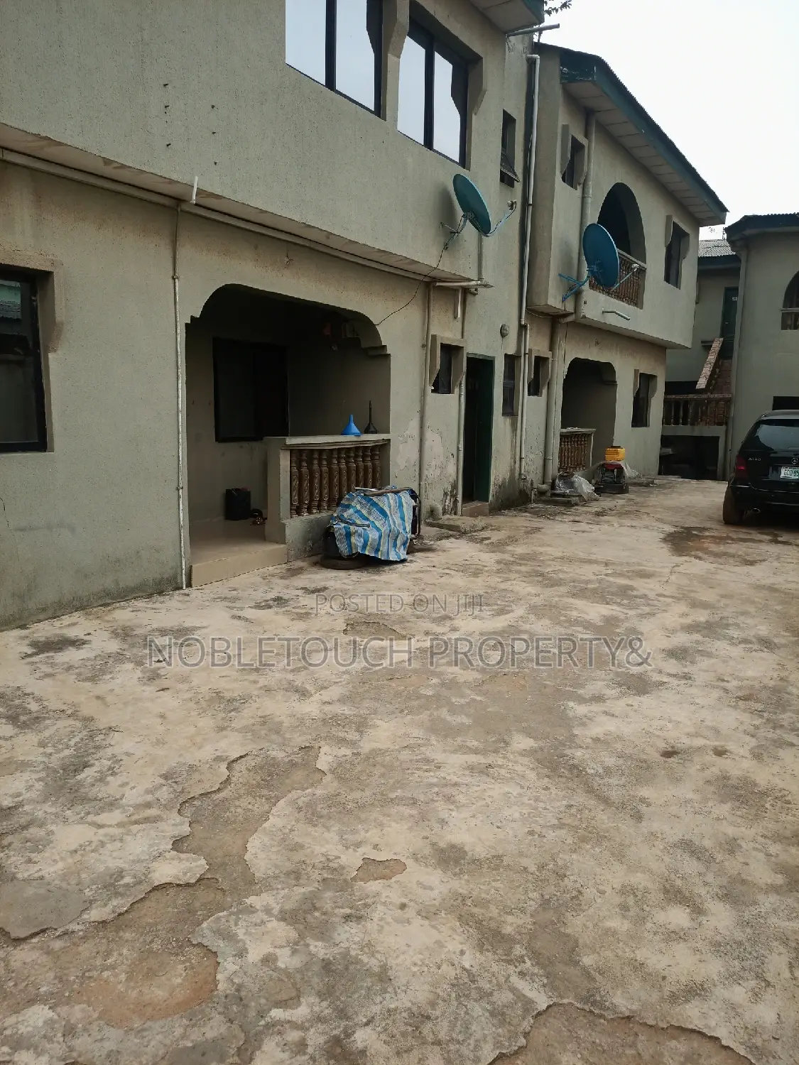 3bdrm Block of Flats in Alagbada Bus Stop for sale in Ijegun