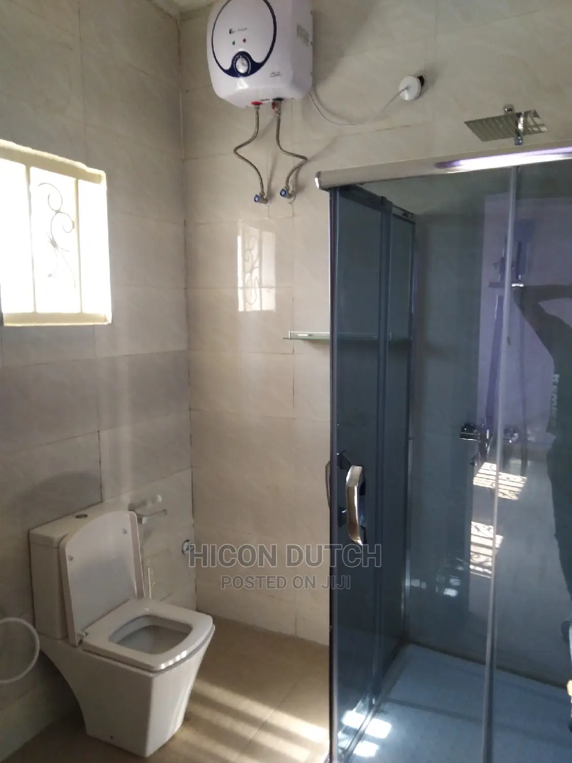 4bdrm Duplex in Estate Life Camp for rent in Life Camp