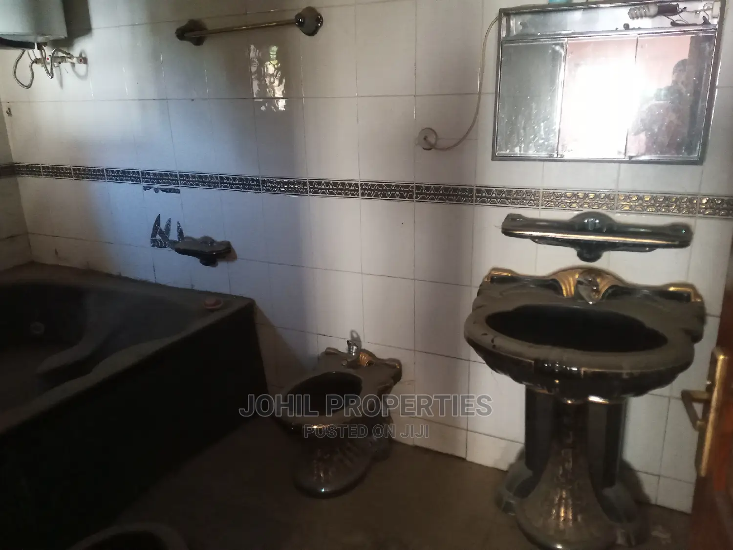 6bdrm Duplex in Garki 1 for sale in Garki 1