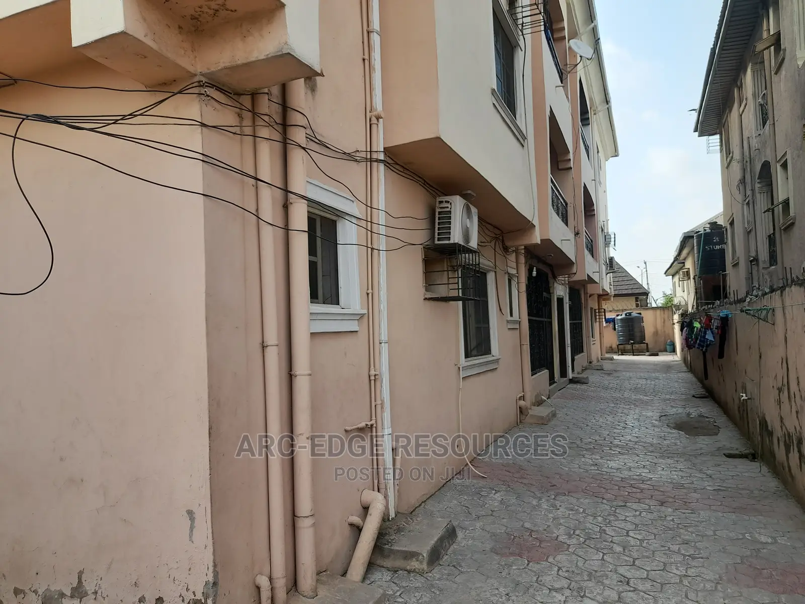 3bdrm Block of Flats in Ago Palace for sale in Ago Palace