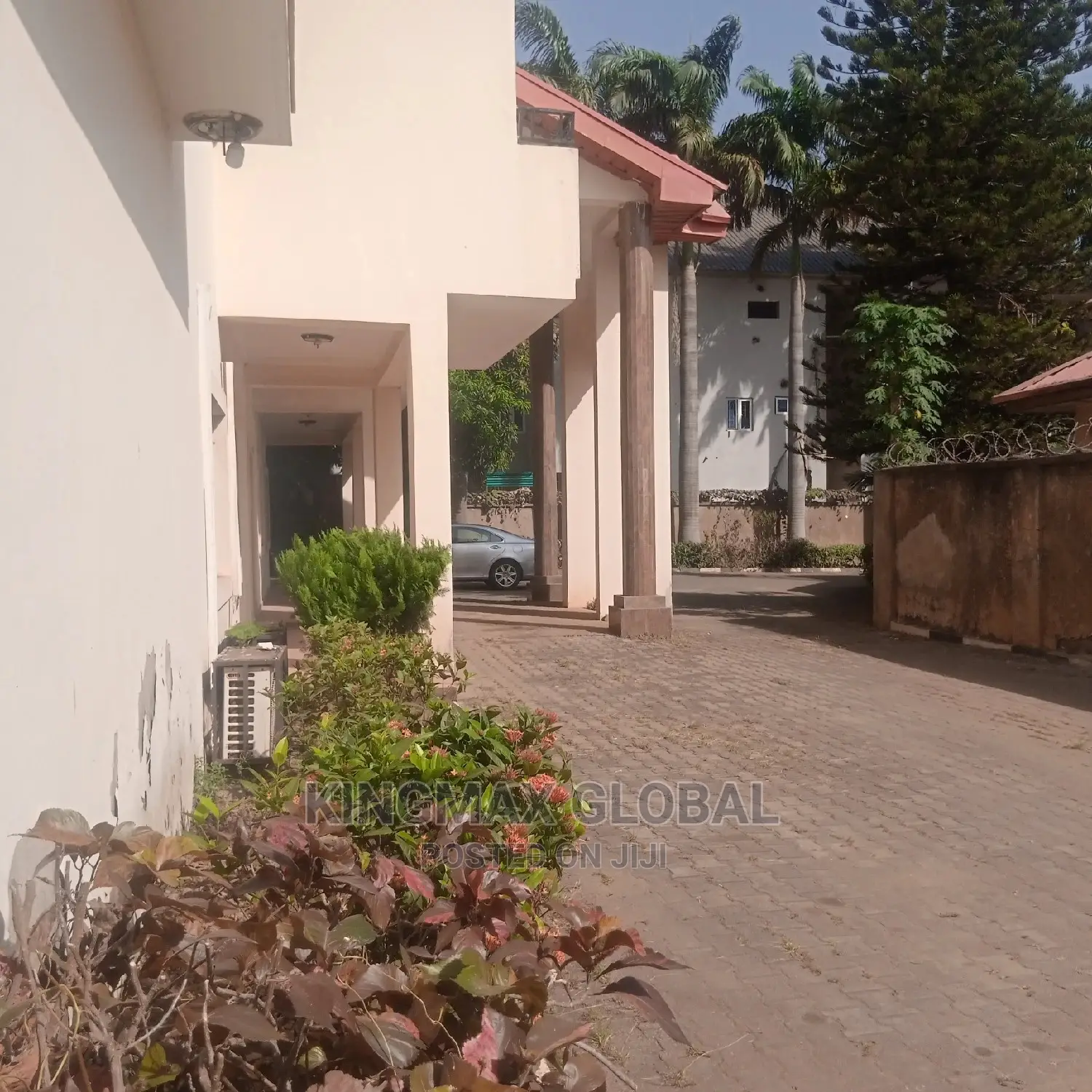 10bdrm House in Wuye for Sale in Wuye