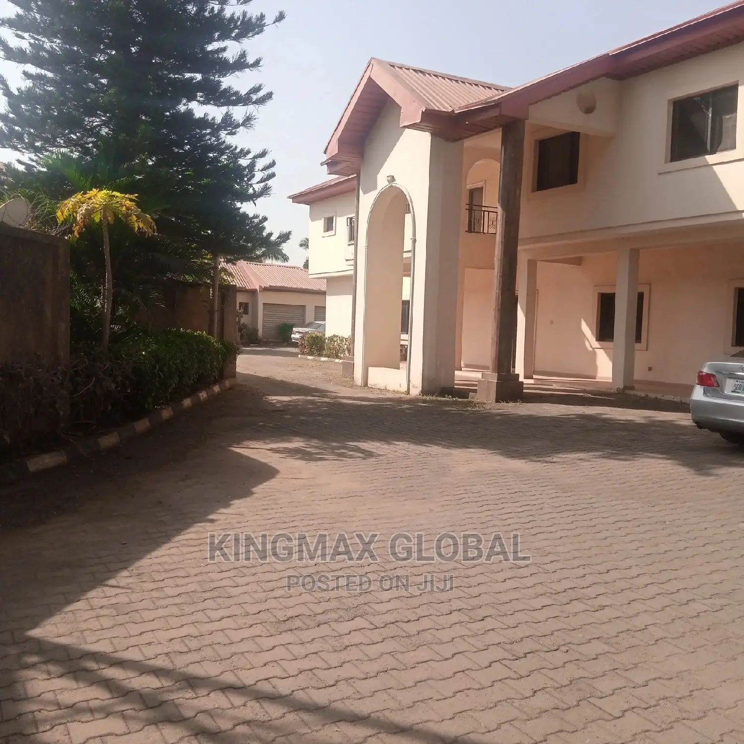 10bdrm House in Wuye for Sale in Wuye