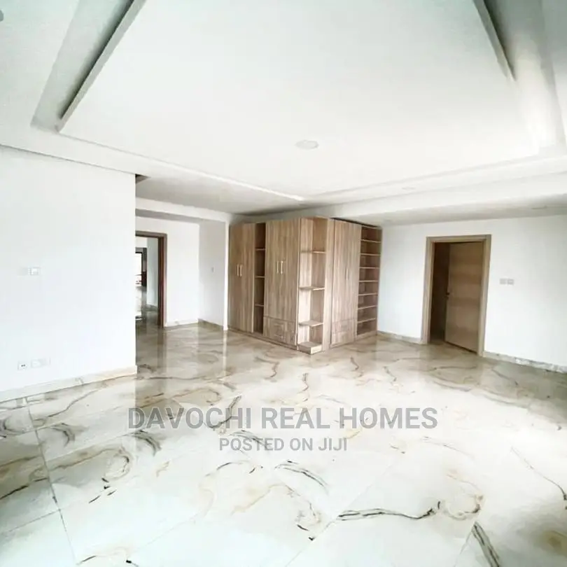 5bdrm Apartment in Banana Island for sale in Banana Island