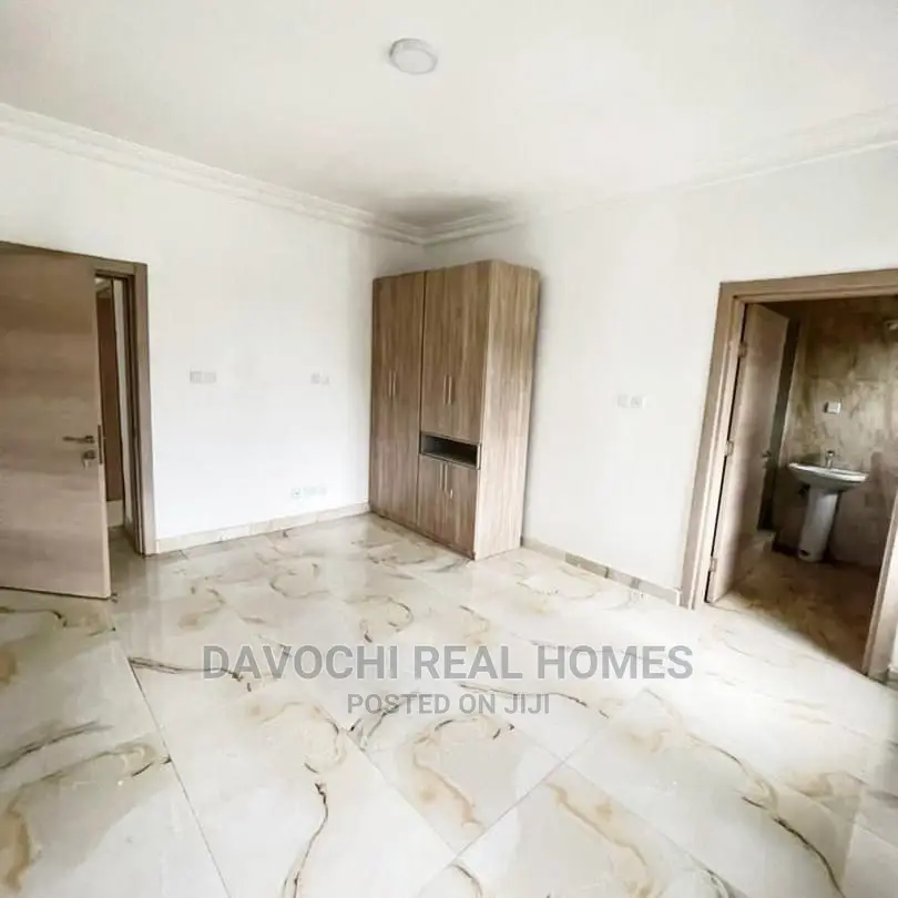 5bdrm Apartment in Banana Island for sale in Banana Island