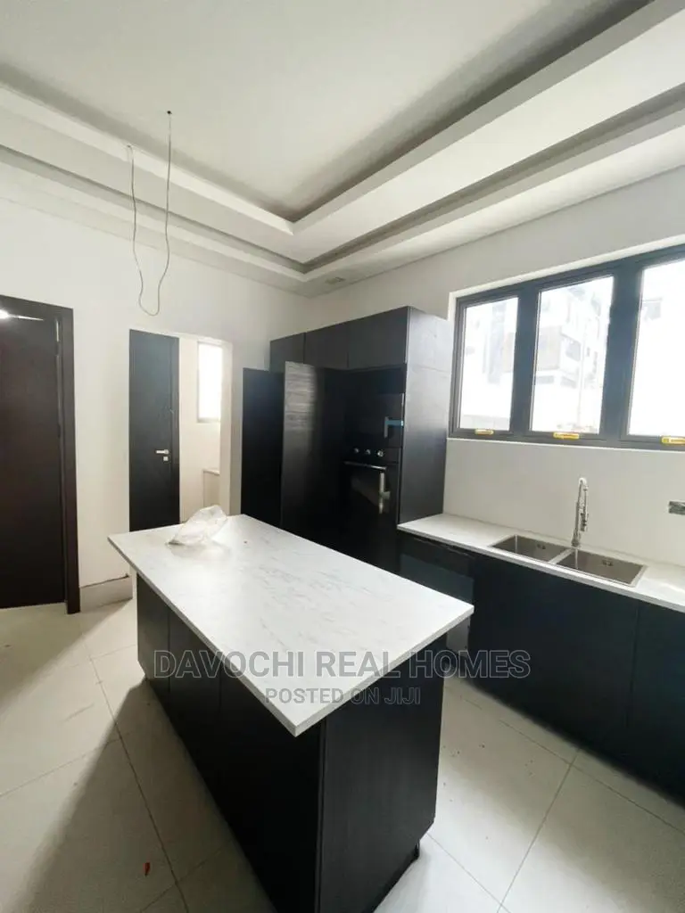 4bdrm House in Chevron for Sale in Chevron