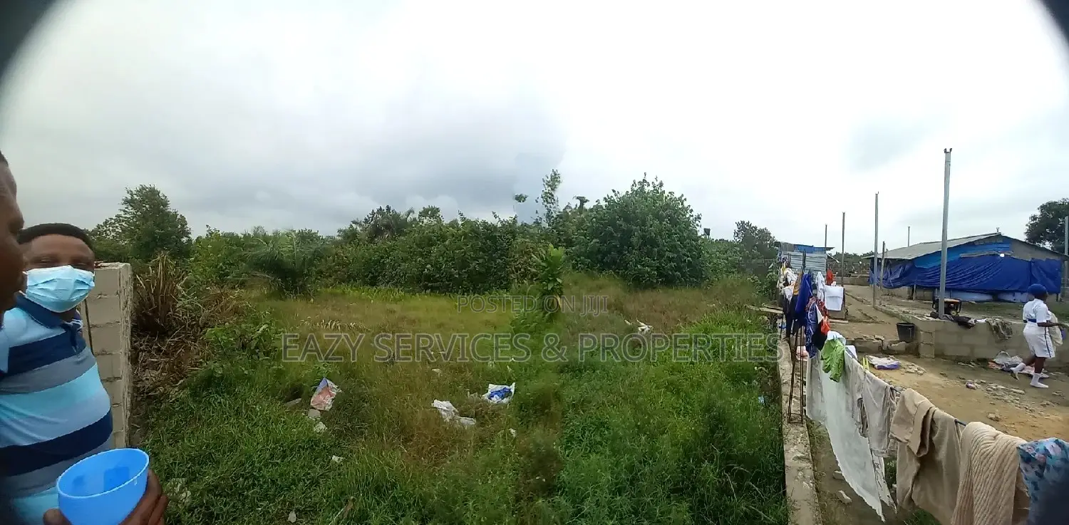 1400sqm Dry Land (2plots) Facing 2 Streets in Sangotedo